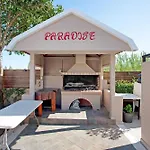 Paradise One Bedroom *