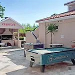 דירה Paradise One Bedroom זקינטוס טאון
